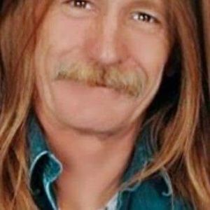 Meet your Posher, Dennis